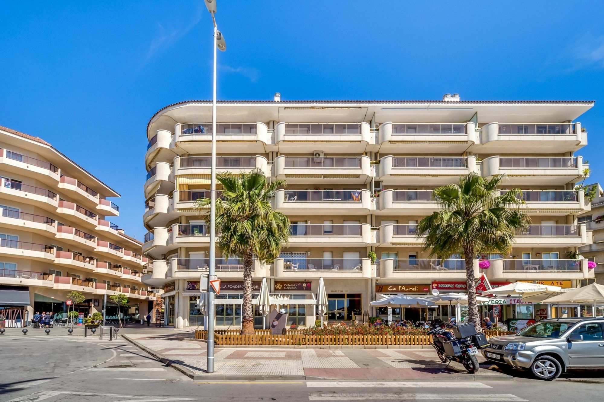 Vivalidays Michele Apartment Pineda de Mar Bagian luar foto
