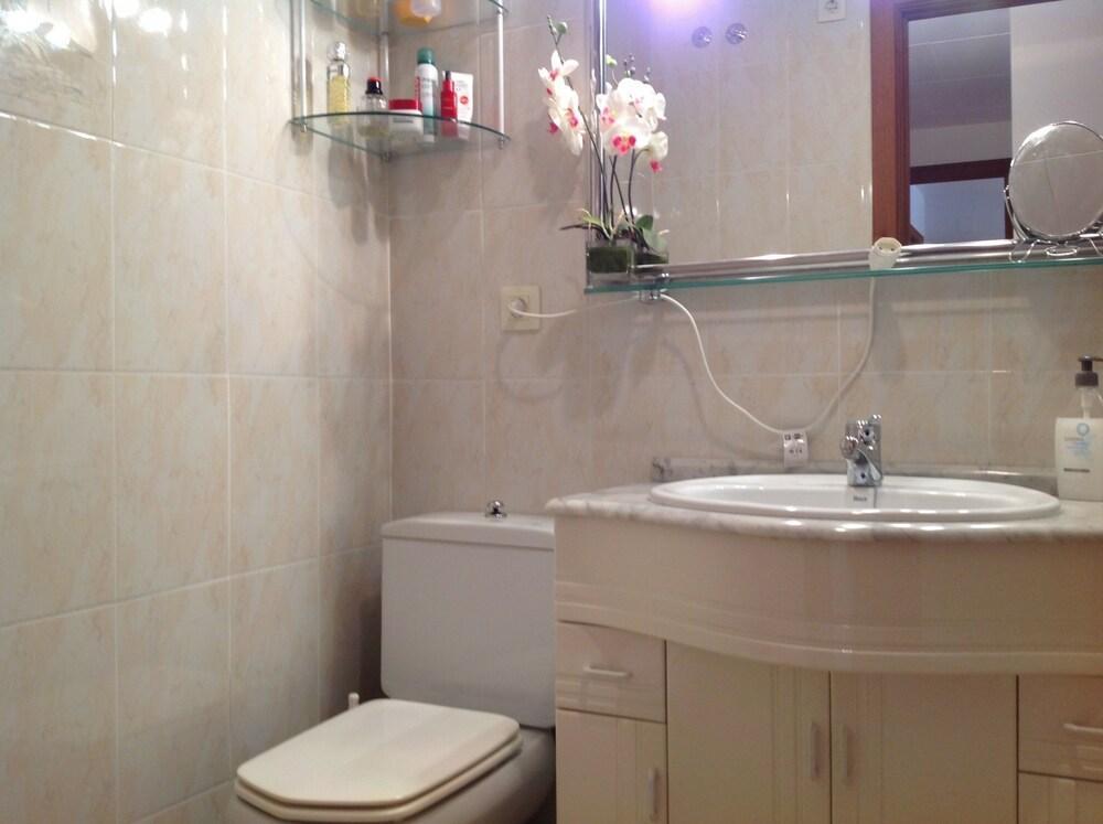 Vivalidays Michele Apartment Pineda de Mar Bagian luar foto